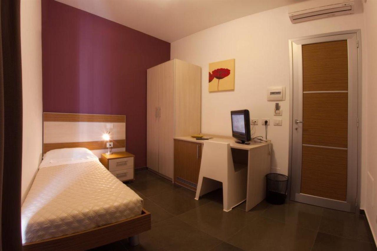 Ragusa Inn Luaran gambar