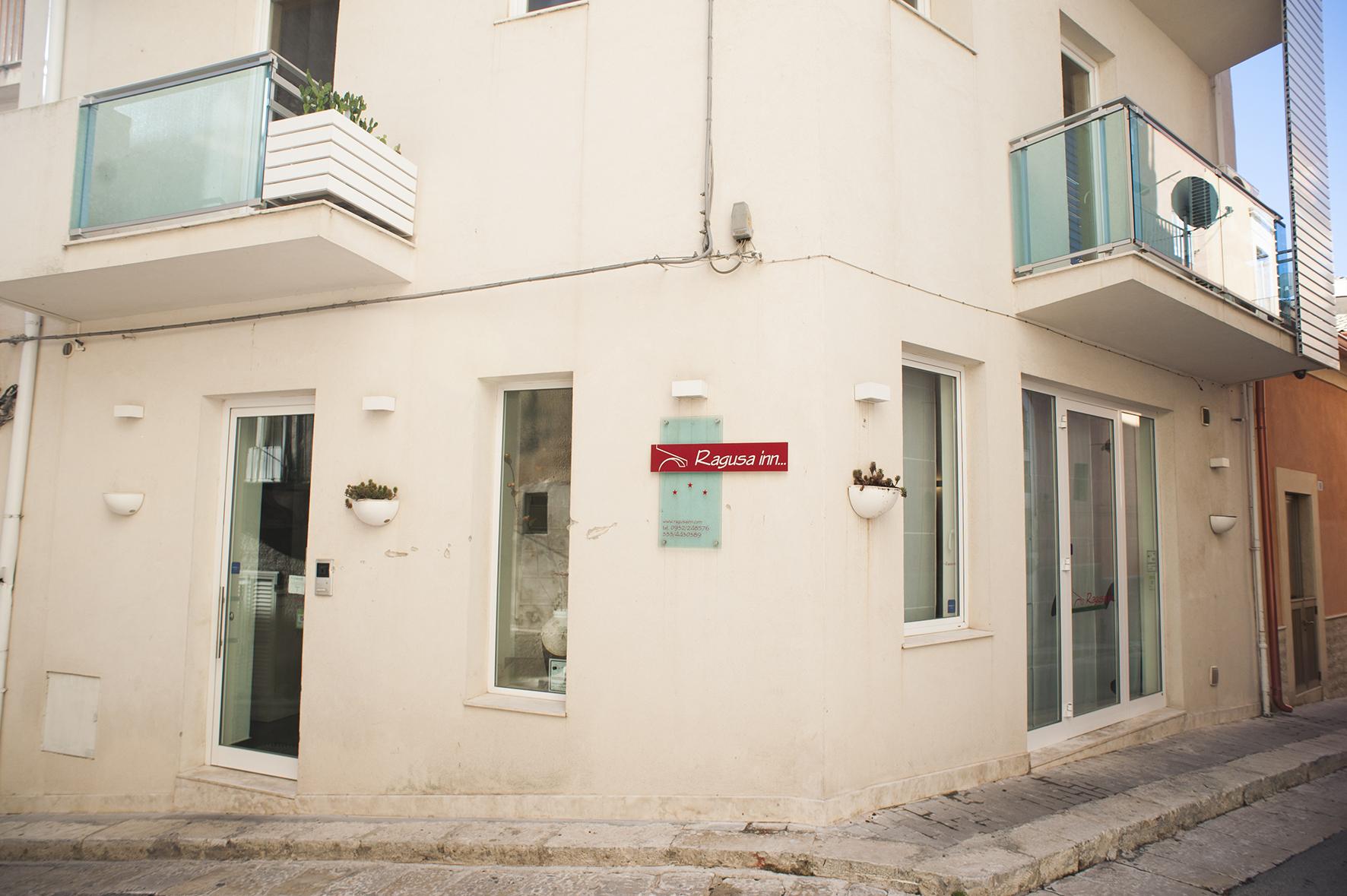 Ragusa Inn Luaran gambar